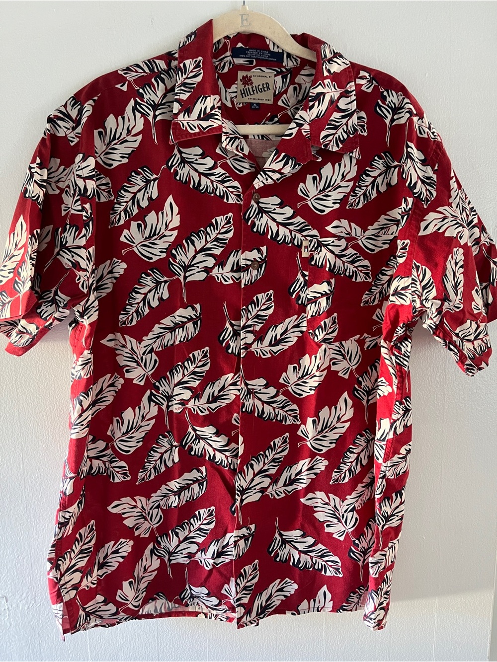 Vintage Tommy Hilfiger Red Leaf-Print Short Sleeve Shirt
